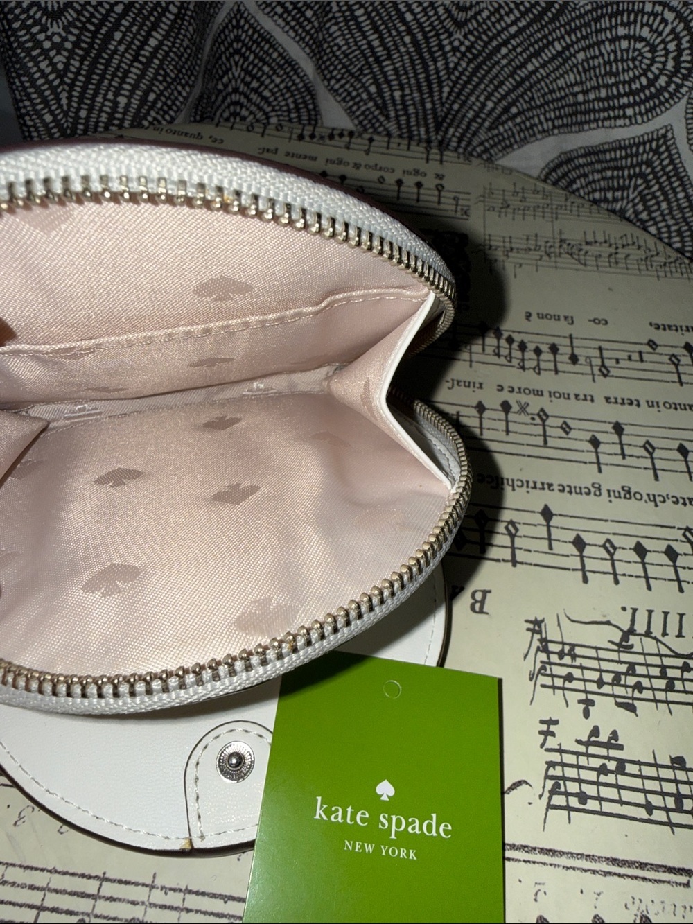 Kate Spade White & Metallic Floral Round Keychain Wallet Coin Purse - Picture 4 of 7